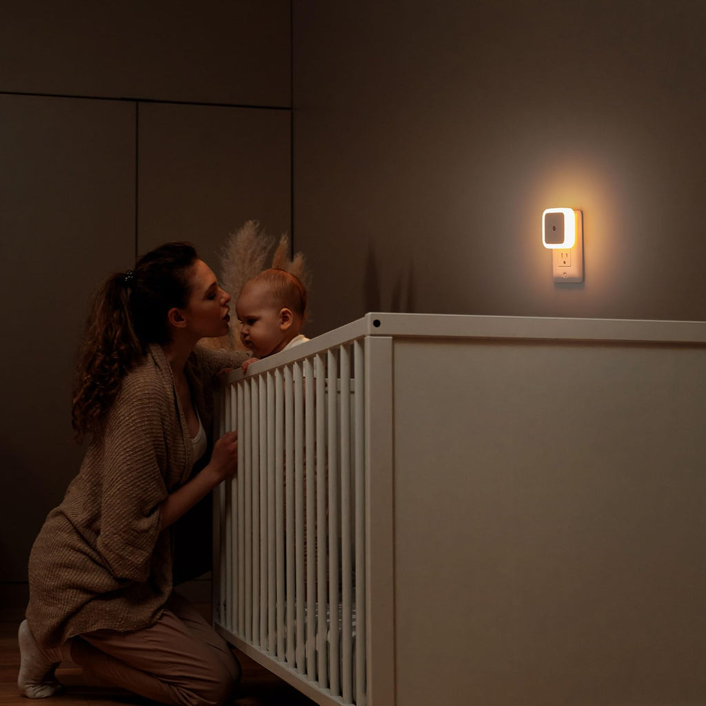 Warm White 8-Pack Plug in Night Light Z4597