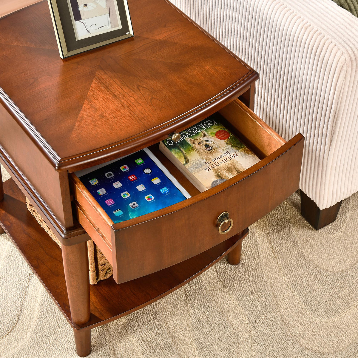 Wood End Table with Drawer K392